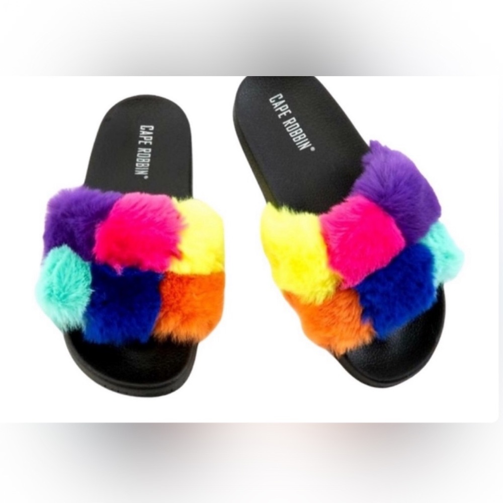 CAPE ROBBIN MULTI COLOR. BLOCK FAUX FUR SLIDES
